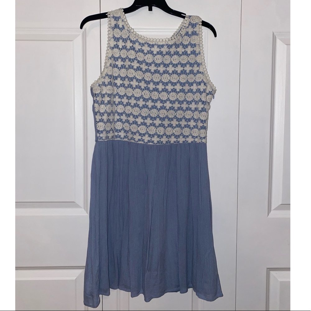 blue dress